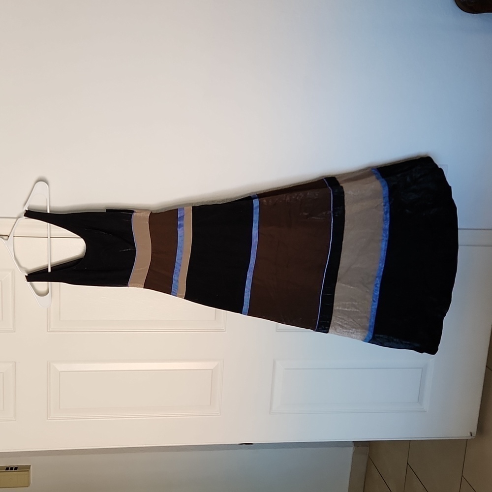 Cynthia Rowley Stunning Brown Stiped Sparkly Maxi Dress. SIZE 4